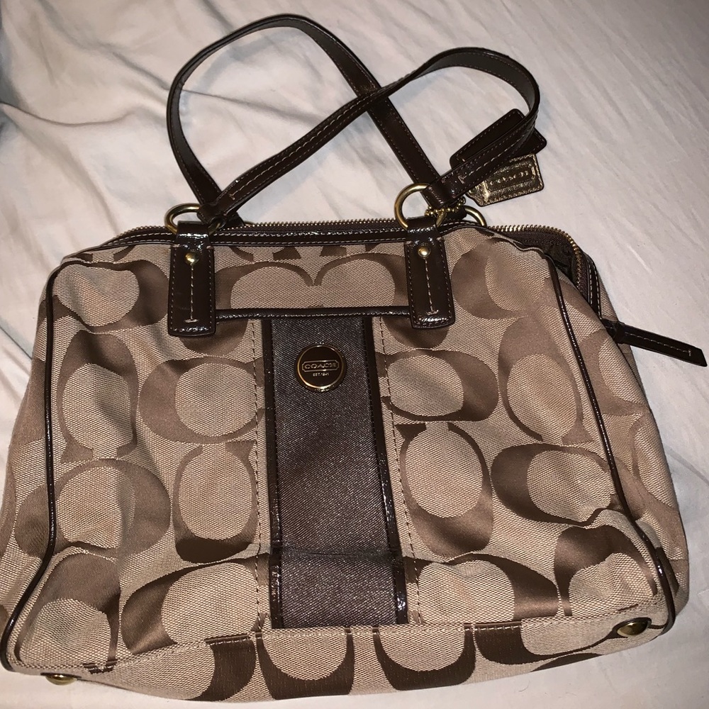 Coach purse and matching wristlet
